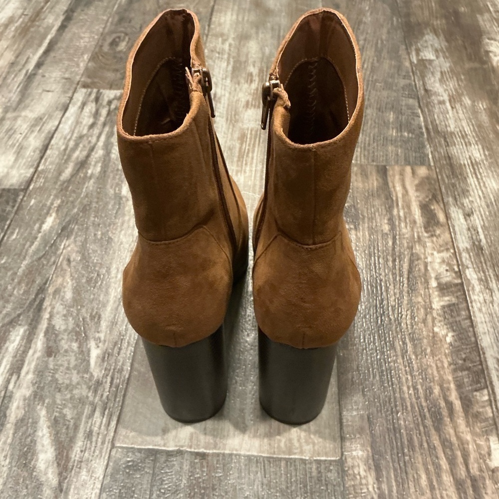 Sun + Stone Brown Heeled Boots Size 9 - Picture 6 of 16